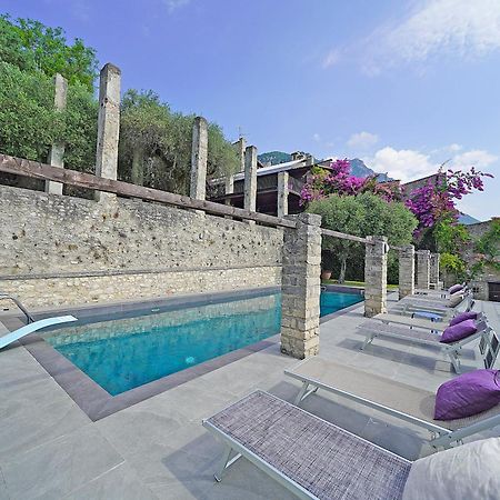 Villa Rachele: Stunning Luxury Villa In Centre Gargnano With Private Pool And Breathtaking Views Kültér fotó