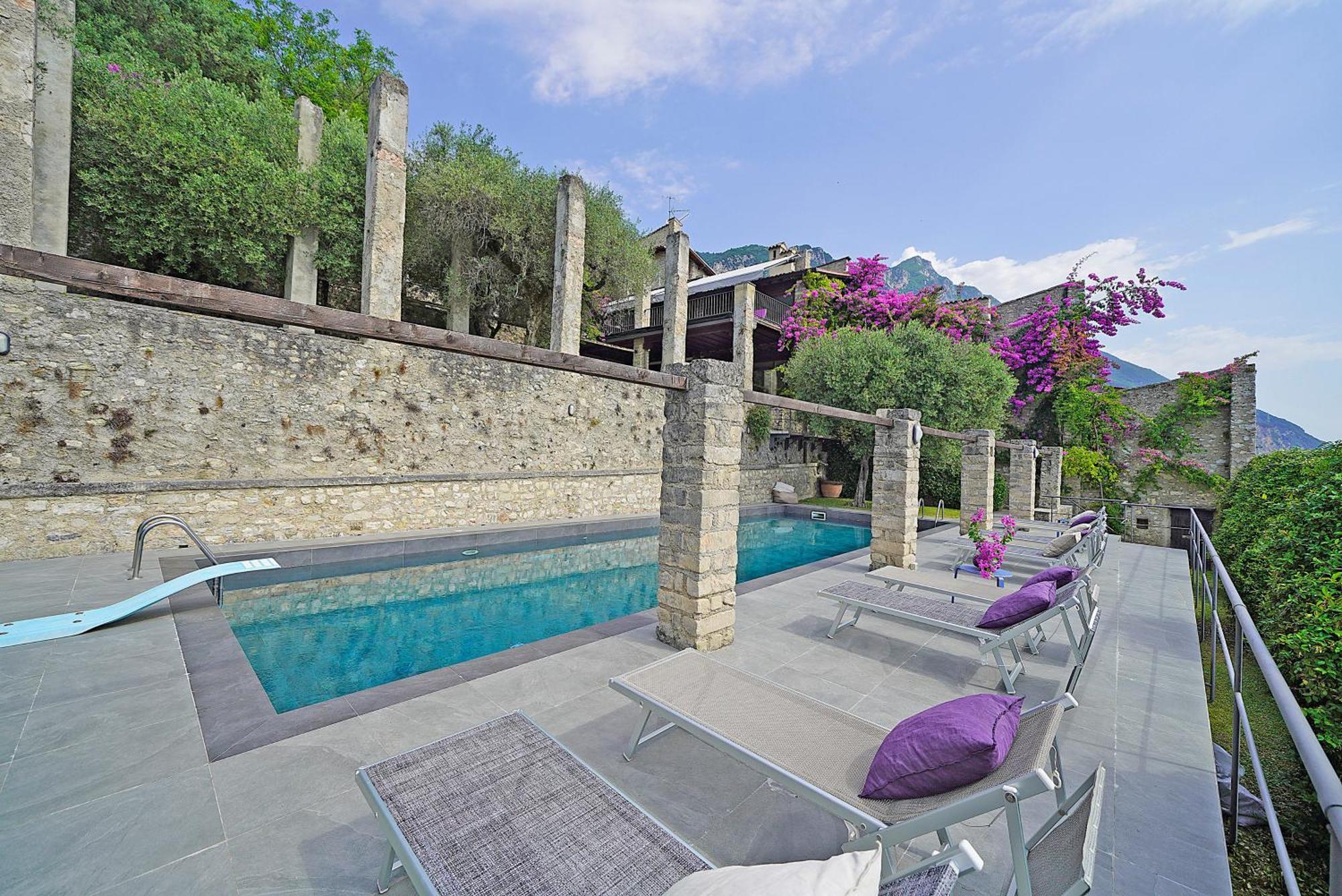 Villa Rachele: Stunning Luxury Villa In Centre Gargnano With Private Pool And Breathtaking Views Kültér fotó