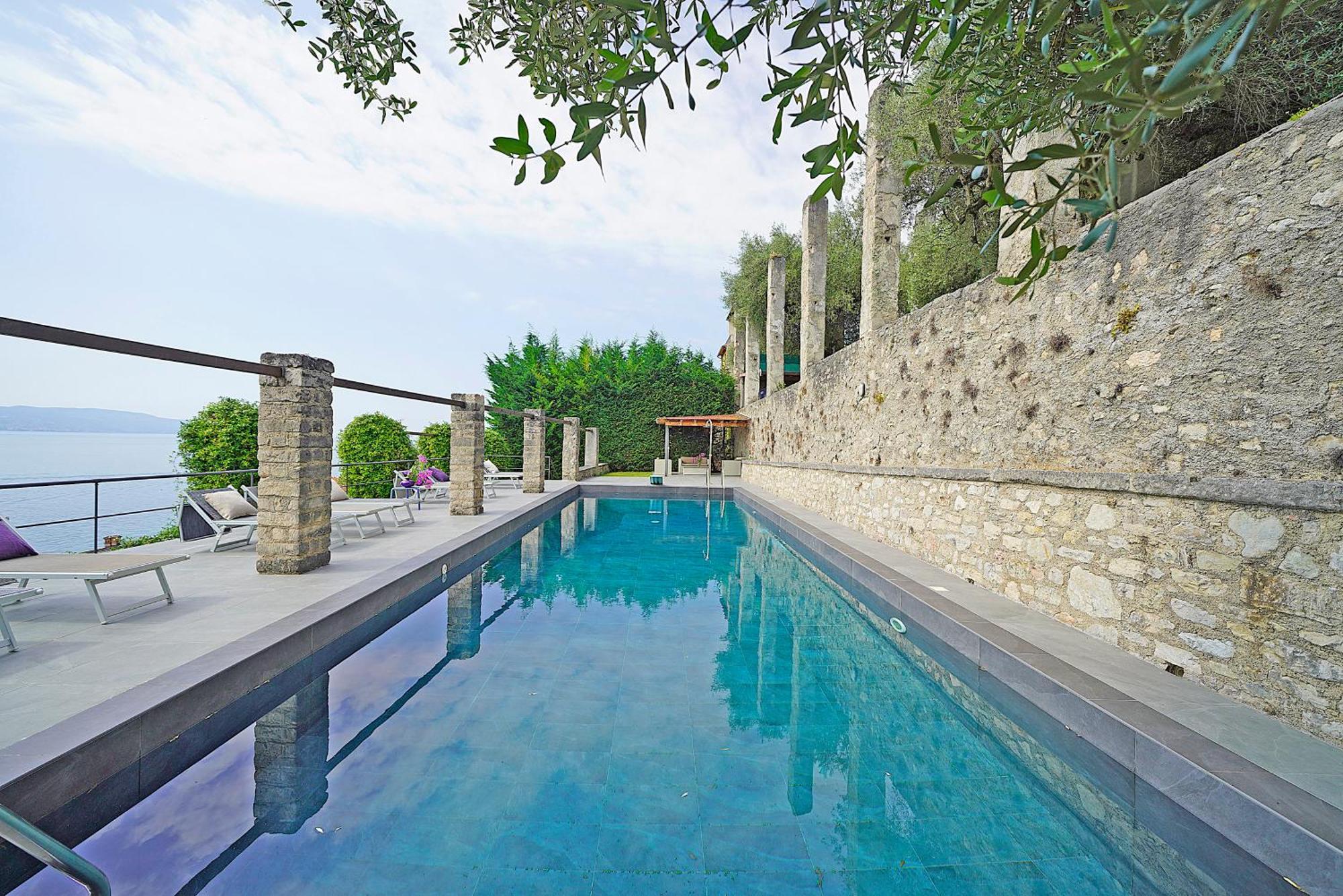 Villa Rachele: Stunning Luxury Villa In Centre Gargnano With Private Pool And Breathtaking Views Kültér fotó