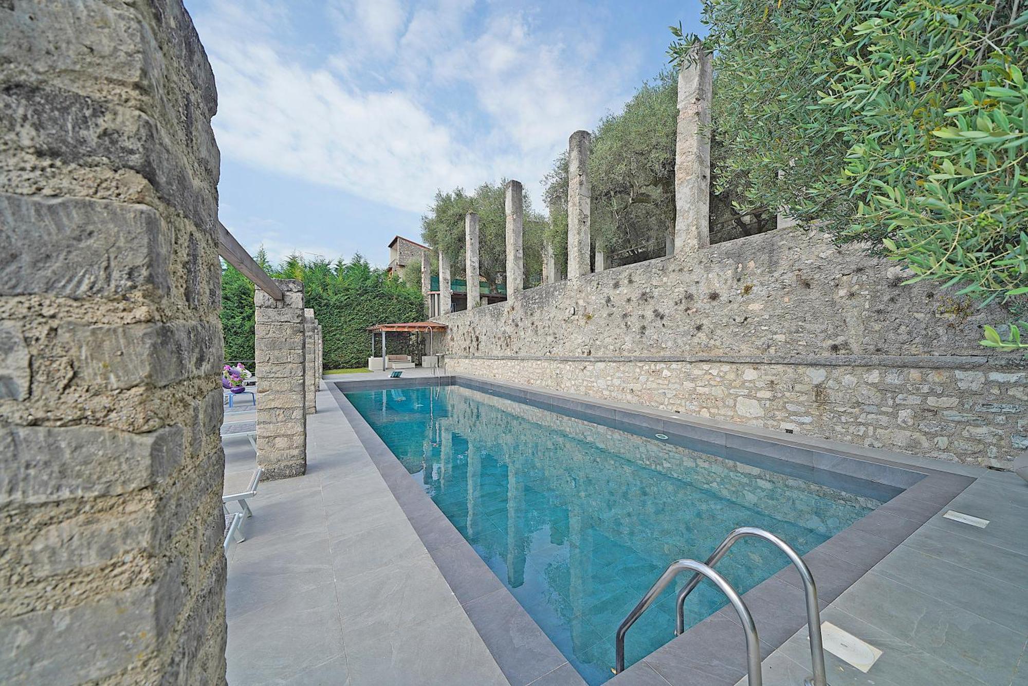 Villa Rachele: Stunning Luxury Villa In Centre Gargnano With Private Pool And Breathtaking Views Kültér fotó