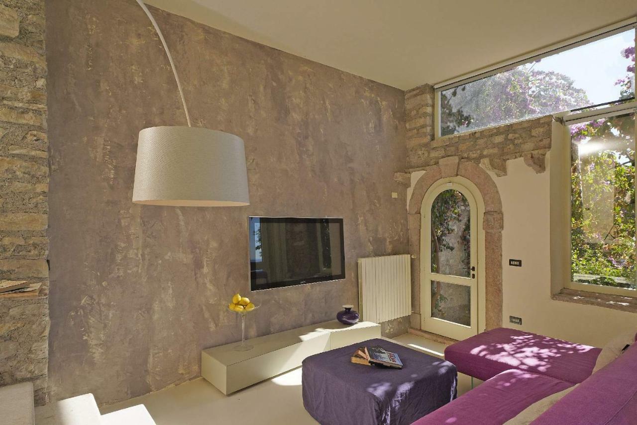 Villa Rachele: Stunning Luxury Villa In Centre Gargnano With Private Pool And Breathtaking Views Kültér fotó