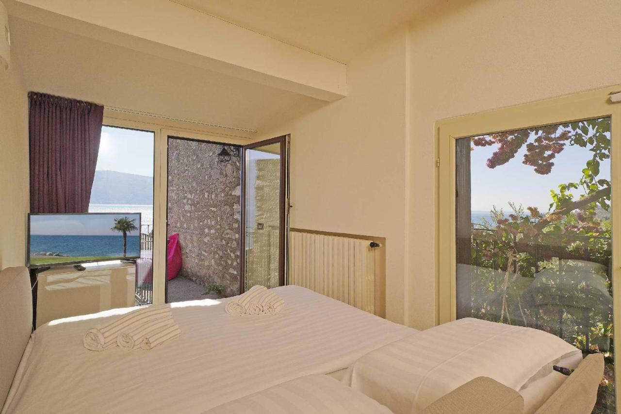 Villa Rachele: Stunning Luxury Villa In Centre Gargnano With Private Pool And Breathtaking Views Kültér fotó